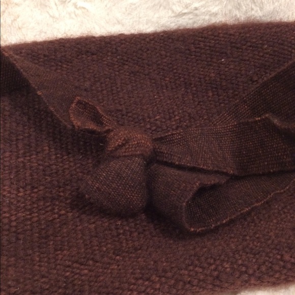 Rich Ruby Red Woven Artisan Messenger Bag - Picture 3 of 5